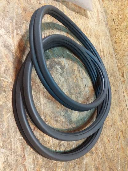 Omega A Gummiabdichtung hinten beidseitig original GM Opel NEU