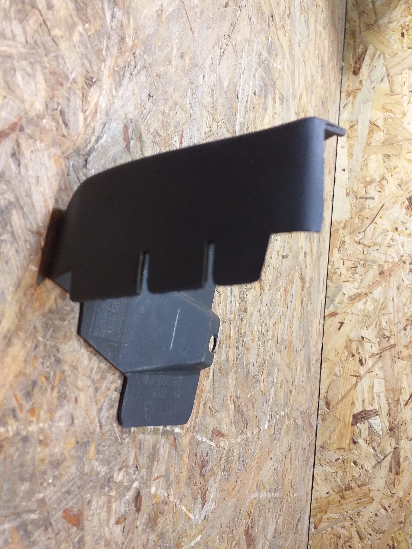 Astra G Blende Klappe an Schweller hinten rechts original GM Opel NEU