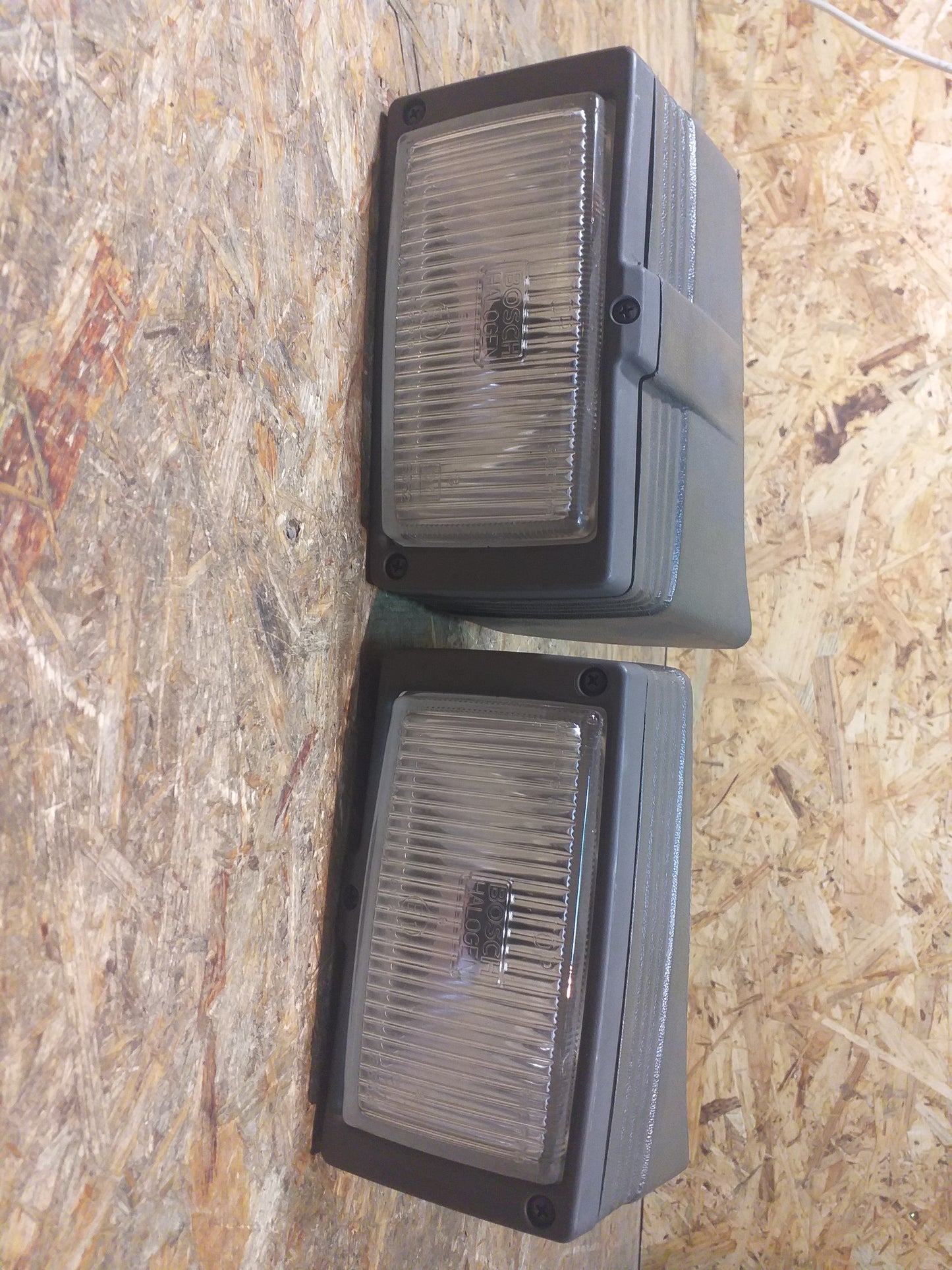 Kadett E1 Nebelscheinwerferset links und rechts bis Bj 89 nicht geeignet für GSi original Bosch NEU