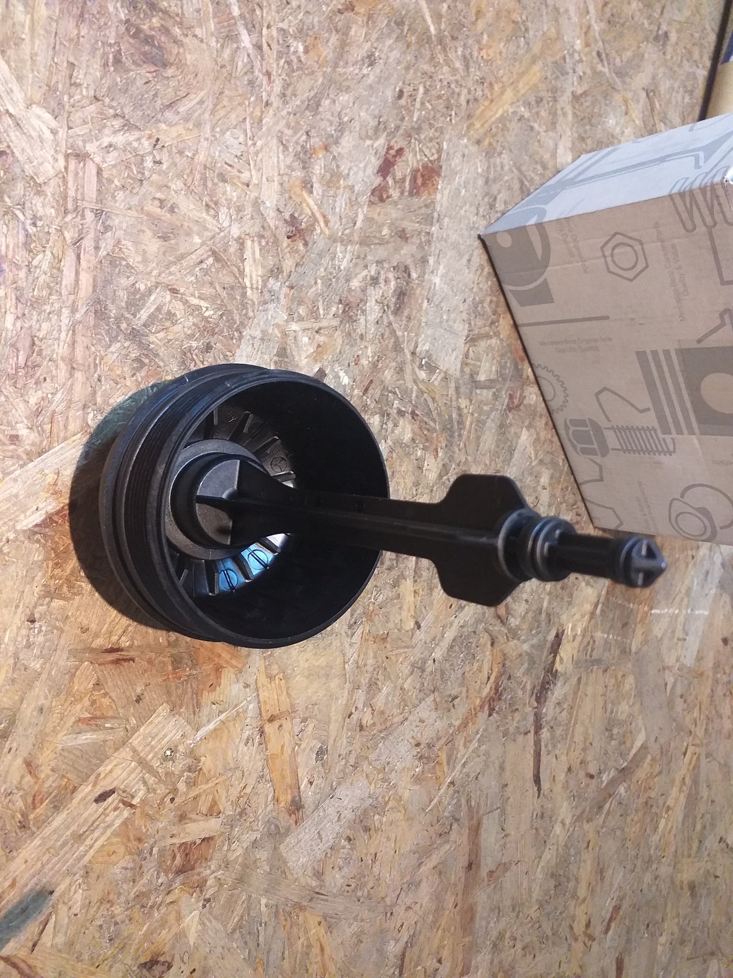 BMW Sprinter DI 96-00 Deckel Ölfiltergehäuse original Mercedes NEU