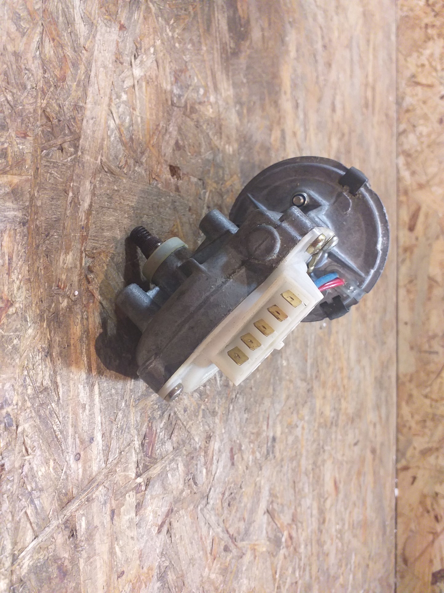 Omega A Scheibenwischermotor original GM Opel NEU