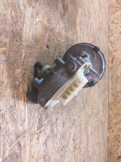 Omega A Scheibenwischermotor original GM Opel NEU