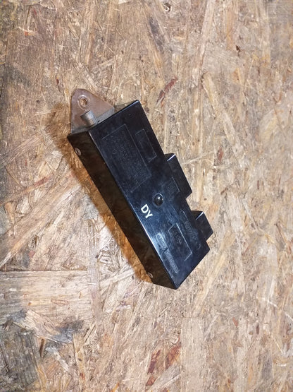 Omega B Antennenverstärker original GM Opel NEU