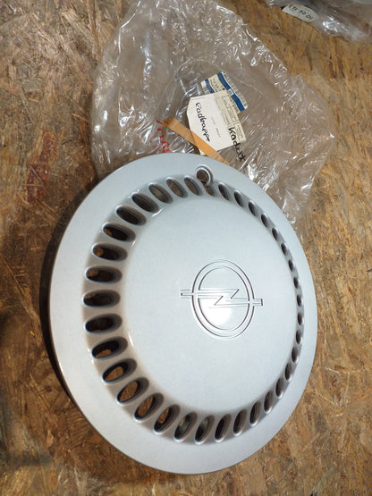 Kadett E Radkappe original GM Opel NEU