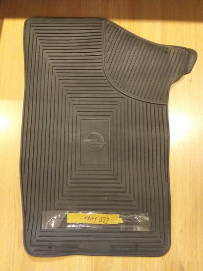 Corsa Fußmatte Gummi rechts original GM Opel NEU aus Altbestand