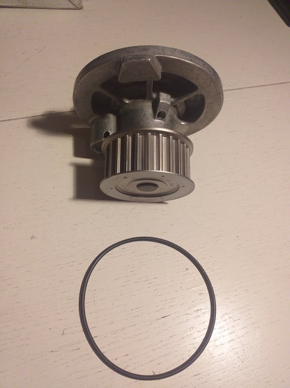 Astra G/H Omega B Vectra B Zafira A Wasserpumpe original GM Opel NEU