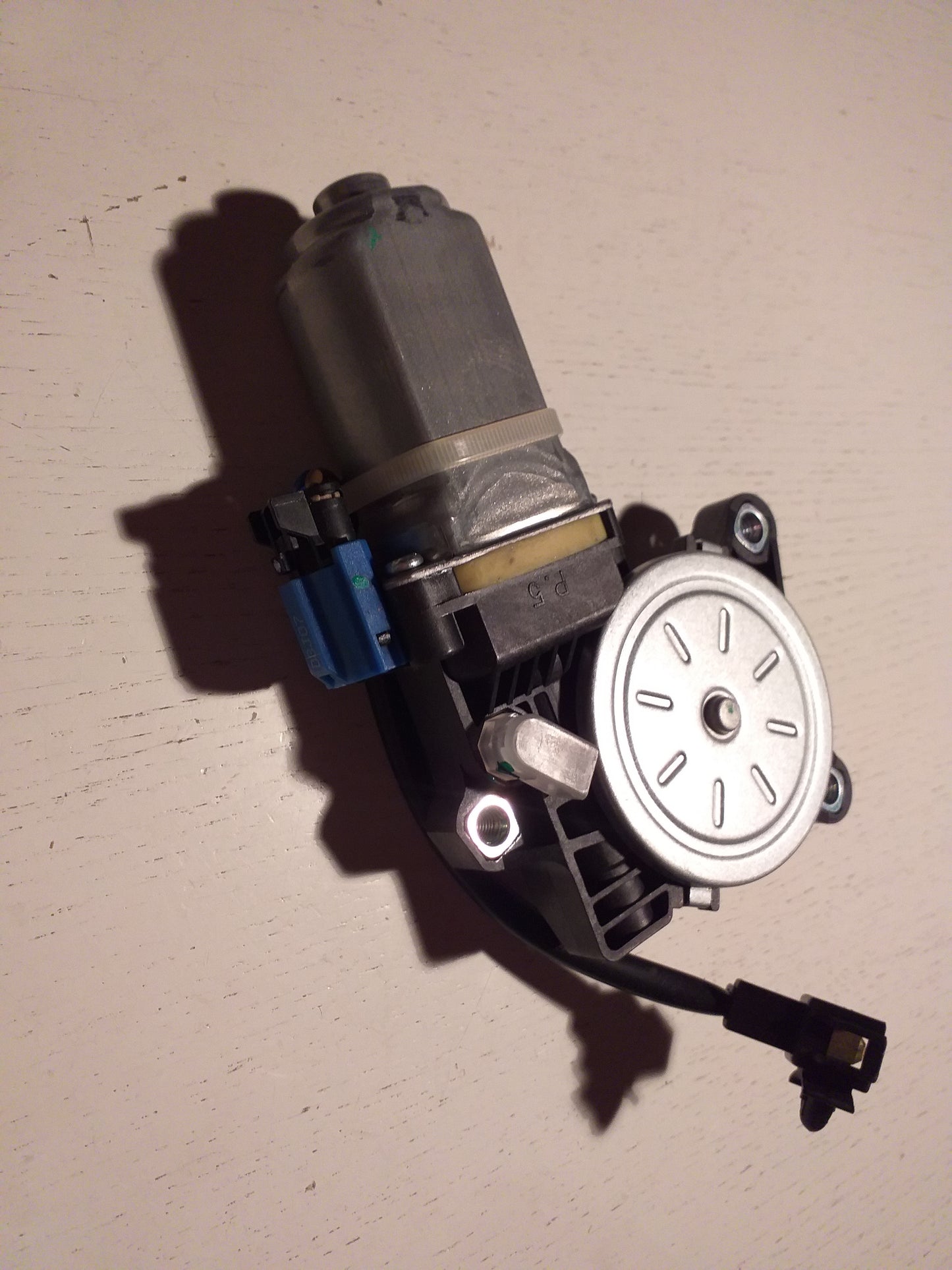 Chevrolet Captiva Bj 2010 elektrischer Fensterhebermotor original GM Opel NEU