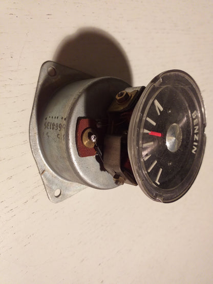 Rekord P1 Benzinuhr original Opel NEU