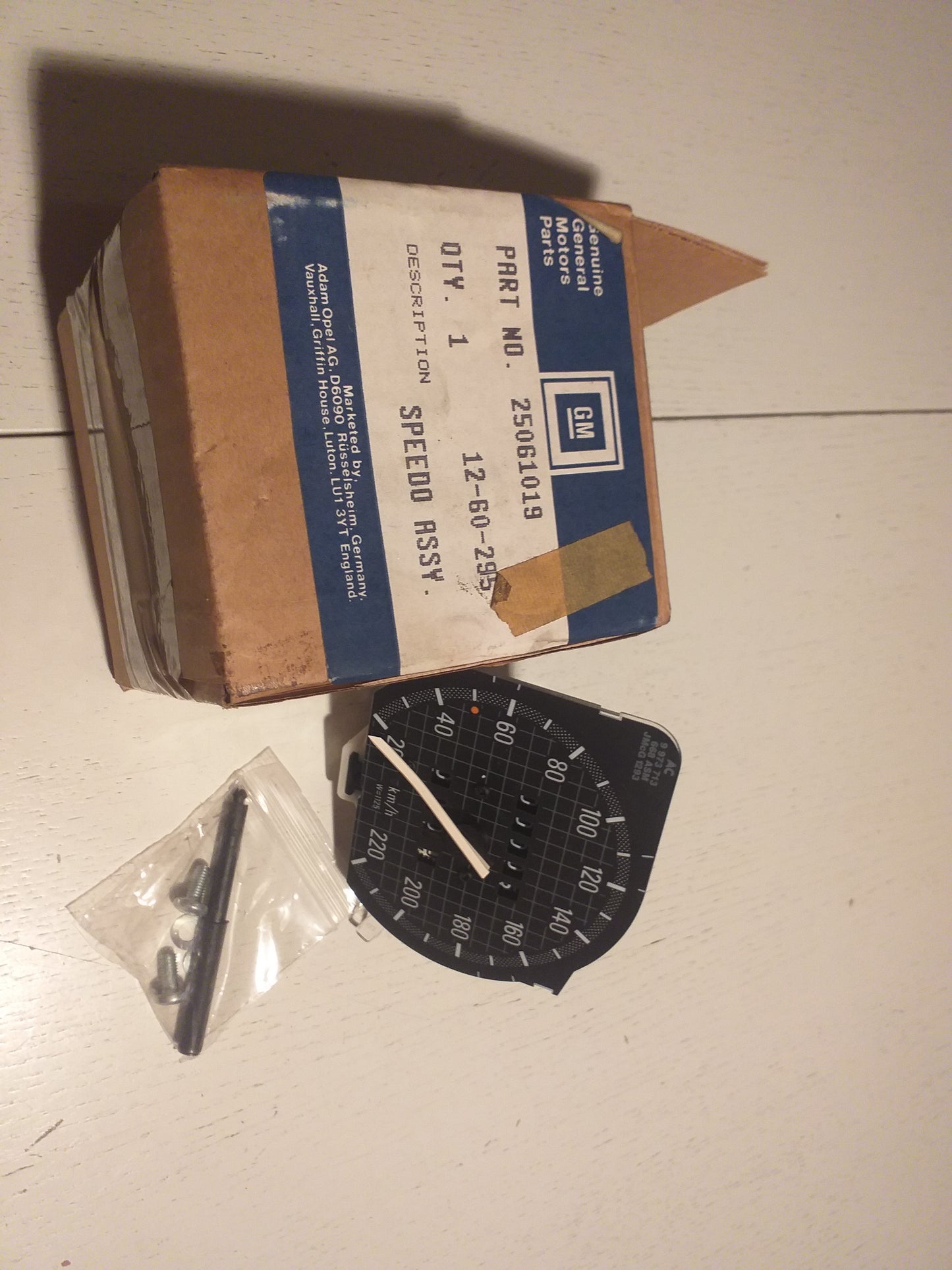 Kadett E Tachometer W=1125 original GM Opel NEU