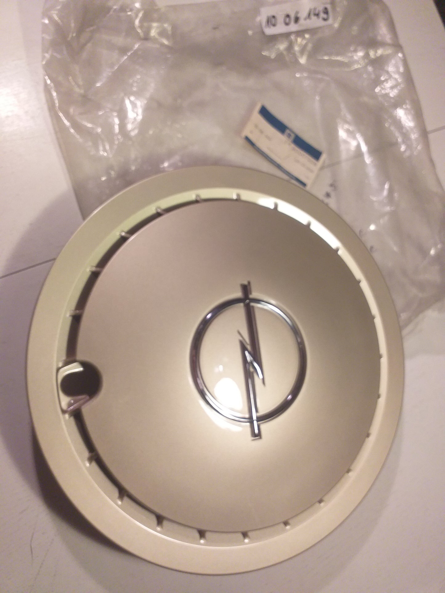 Ascona C Radlaufkappe 13 Zoll original GM Opel NEU