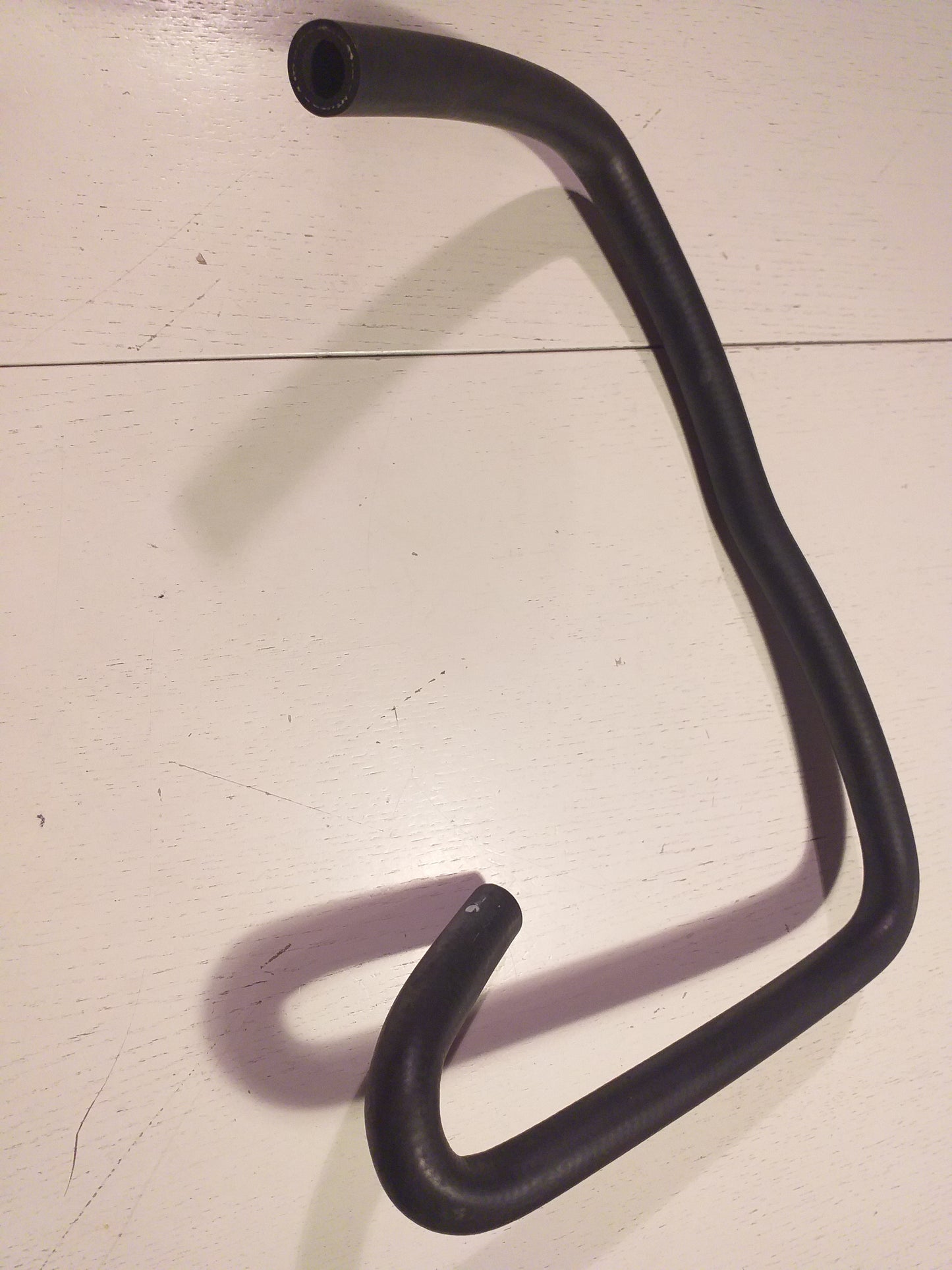 Corsa B Tigra A Kühlerschlauch an Ausgleichsbehälter original GM Opel NEU
