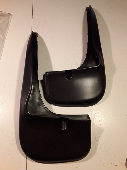 Vectra B Caravan Schmutzfänger hinten mit Anbaumaterial original GM Opel NEU