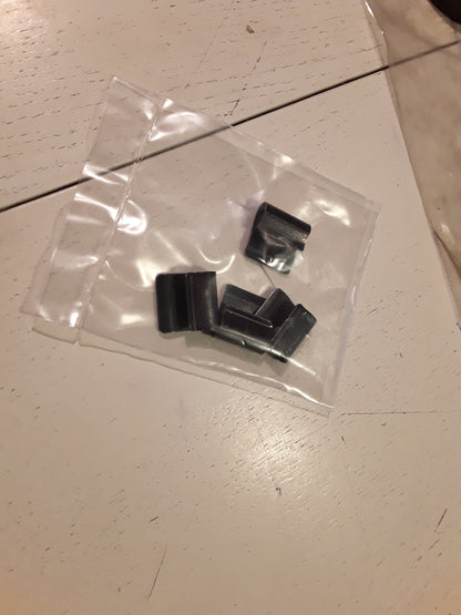 Corsa B Schmutzfänger hinten mit Anbaumaterial original GM Opel NEU