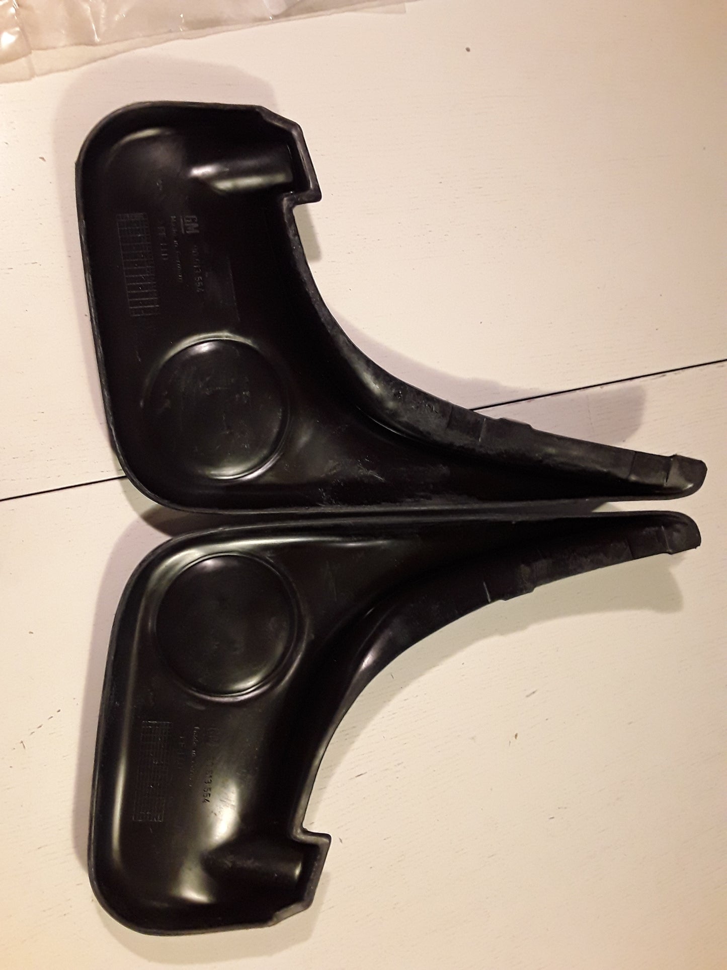 Corsa B Schmutzfänger hinten mit Anbaumaterial original GM Opel NEU