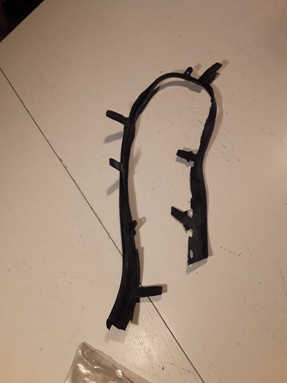 Omega B Dichtung Frontscheinwerfer links original GM Opel NEU
