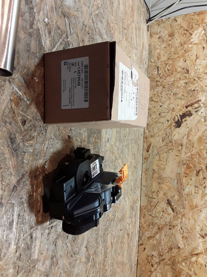 Mokka Türschloss rechts hinten original GM Opel NEU