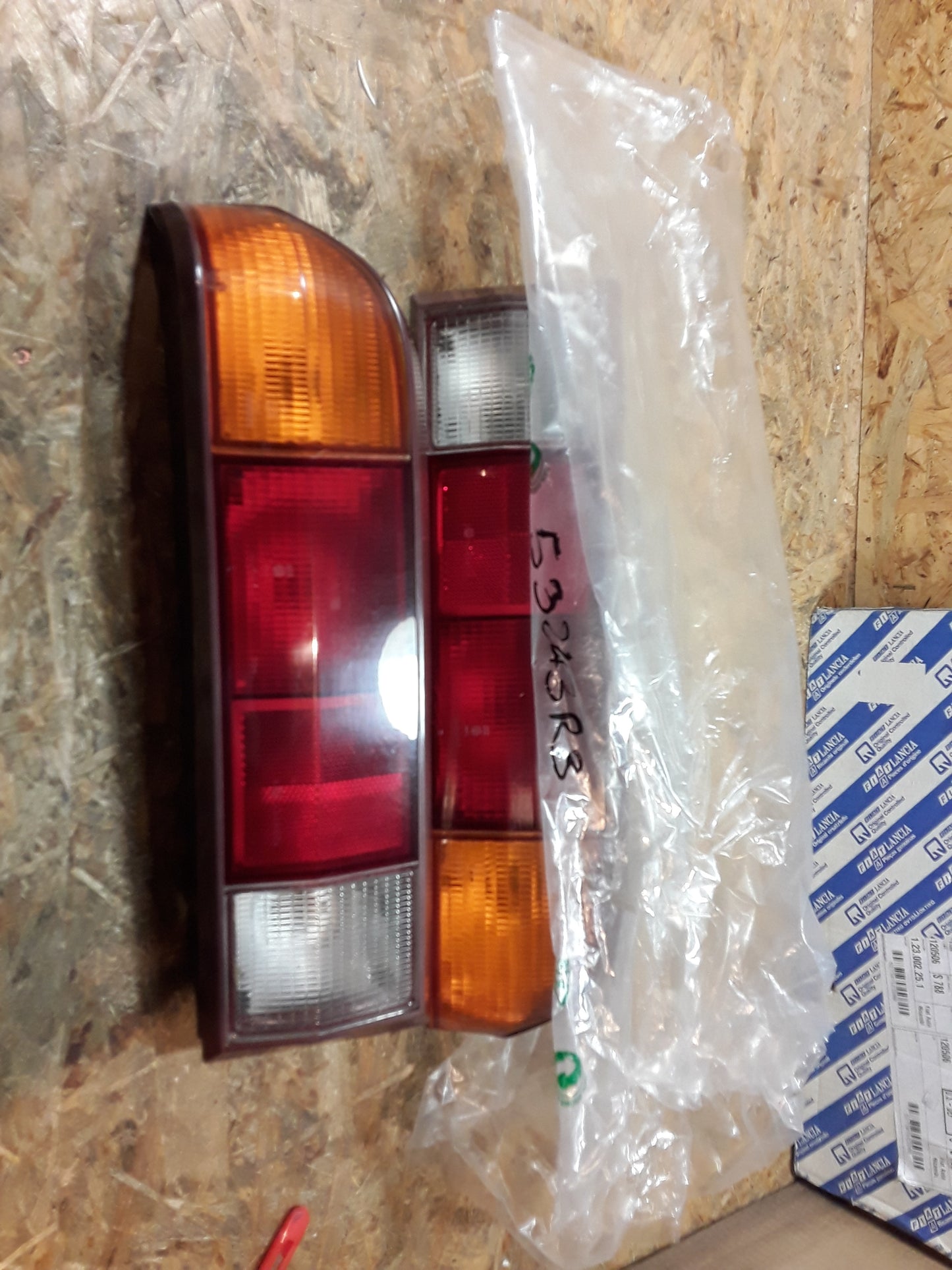 Manta B Rückleuchtenset rot r+l original Opel NEU