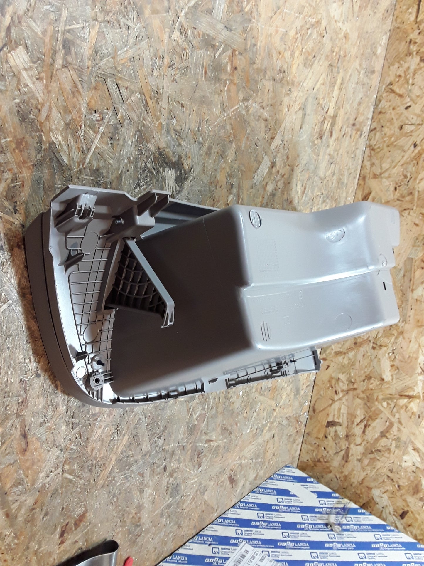 Corsa E Handschuhfach original GM Opel NEU