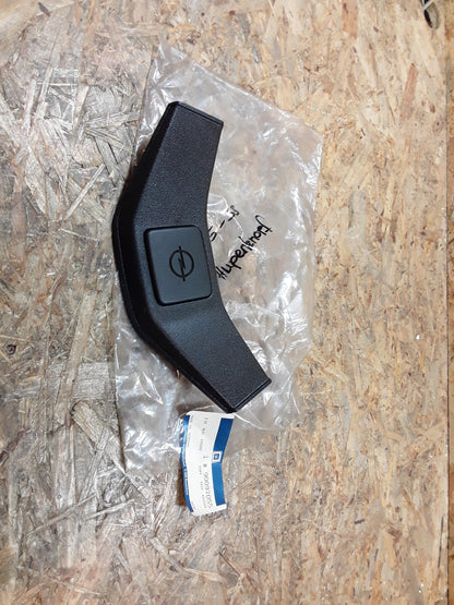 Kadett E Combo 35-38 Hupenknopf original GM Opel NEU