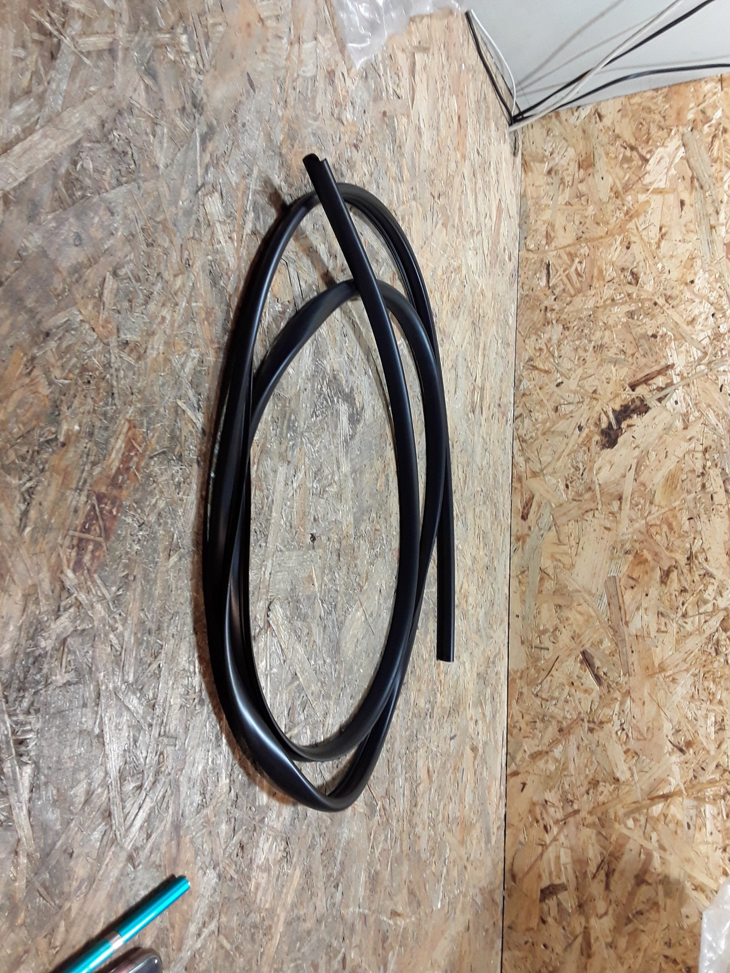 Corsa B Zierleiste Heckscheibe original GM Opel NEU