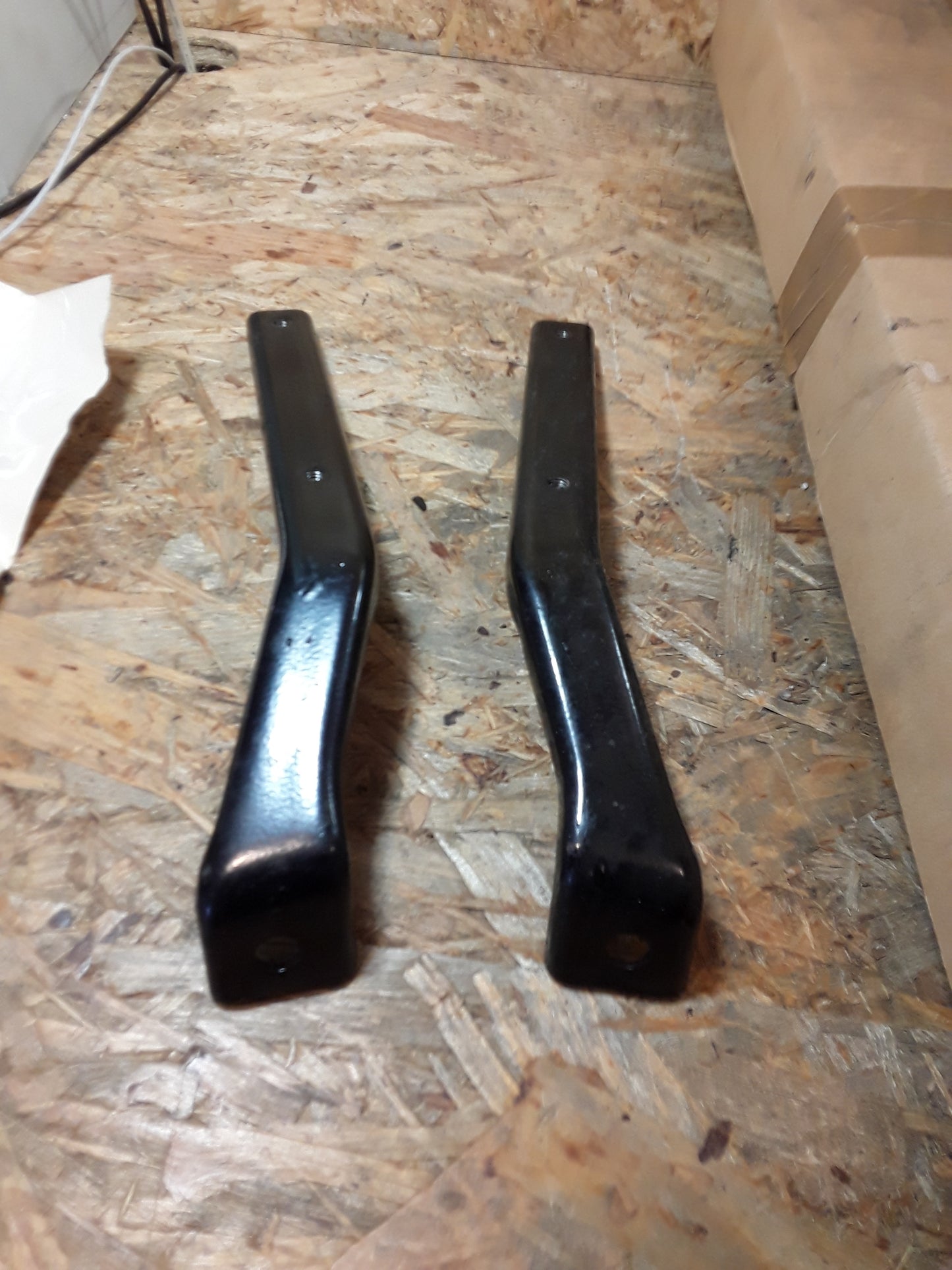 Manta B Satz Stoßstangenhalter original GM Opel NEU