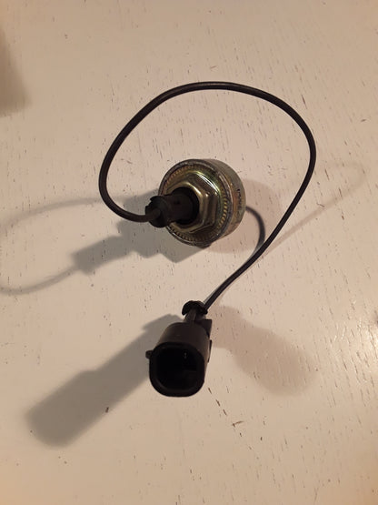 Astra F Corsa B 1,6 16V Klopfsensor original GM AC DELCO NEU