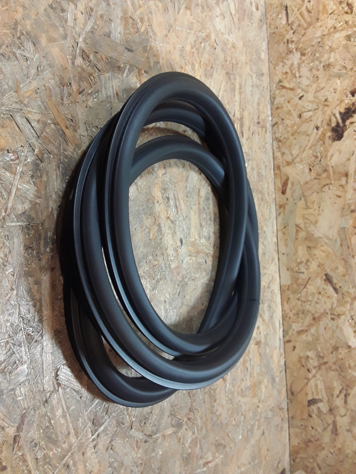 Astra J Kombi Türdichtungsgummi hinten links original GM Opel NEU