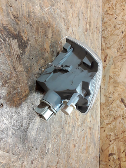 Omega A Blinker rechts weiß 1990-1994 original GM Opel NEU