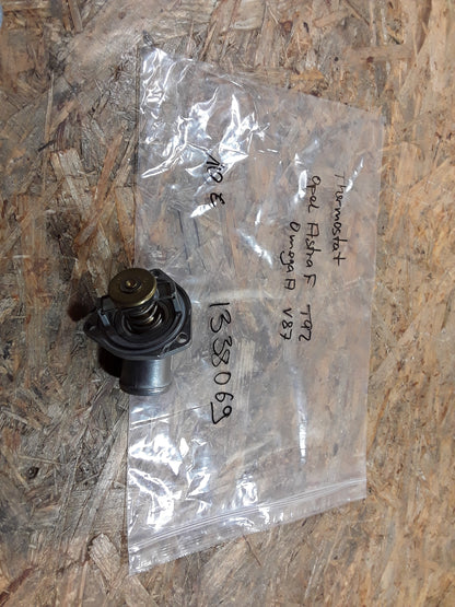 Astra F T92 Omega A V87 Thermostat original GM Opel NEU