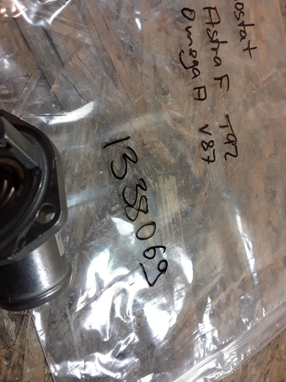 Astra F T92 Omega A V87 Thermostat original GM Opel NEU