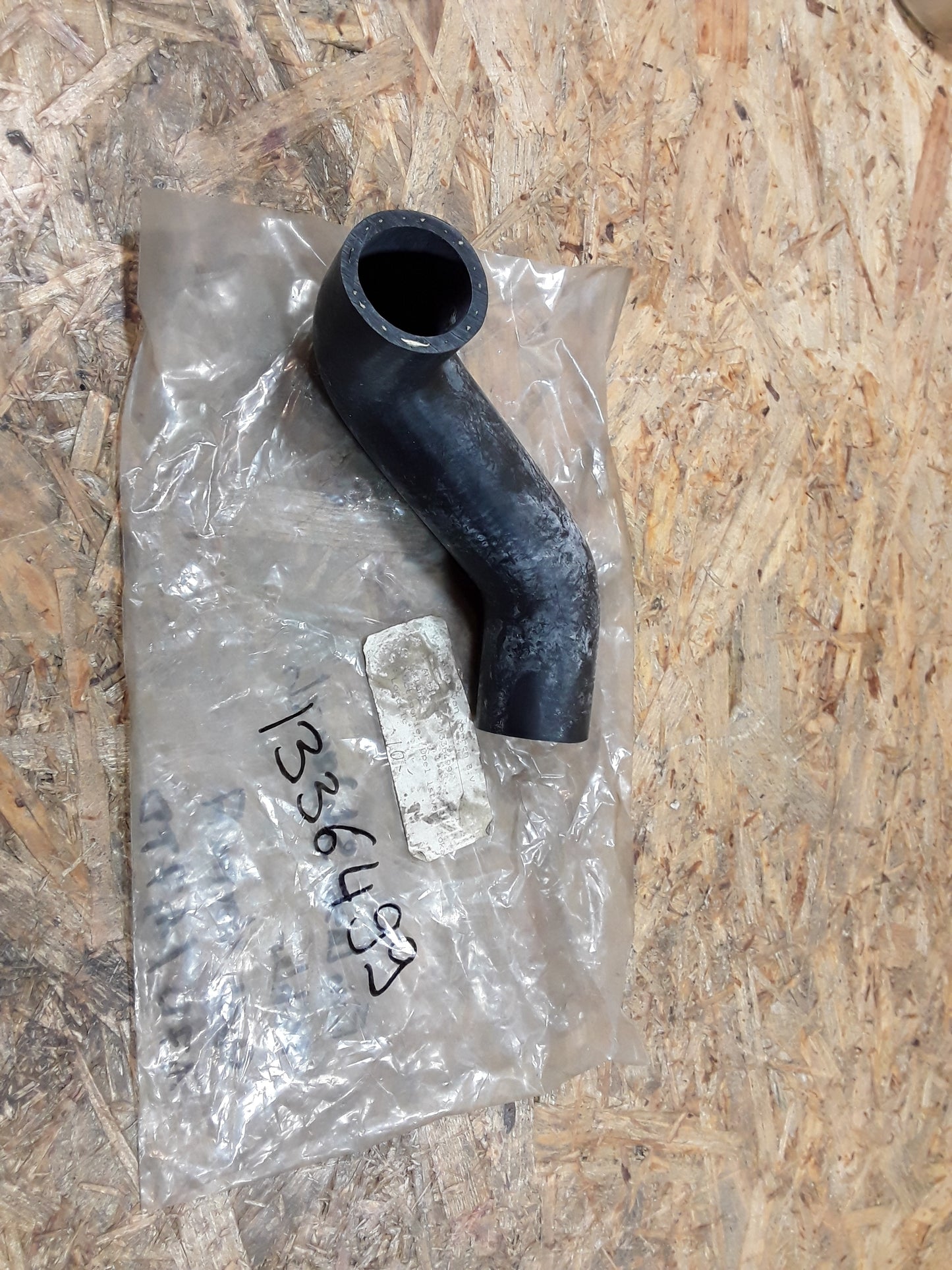 Vectra A 1,7D/1,7TD Einlassschlauch Kühler original GM Opel NEU