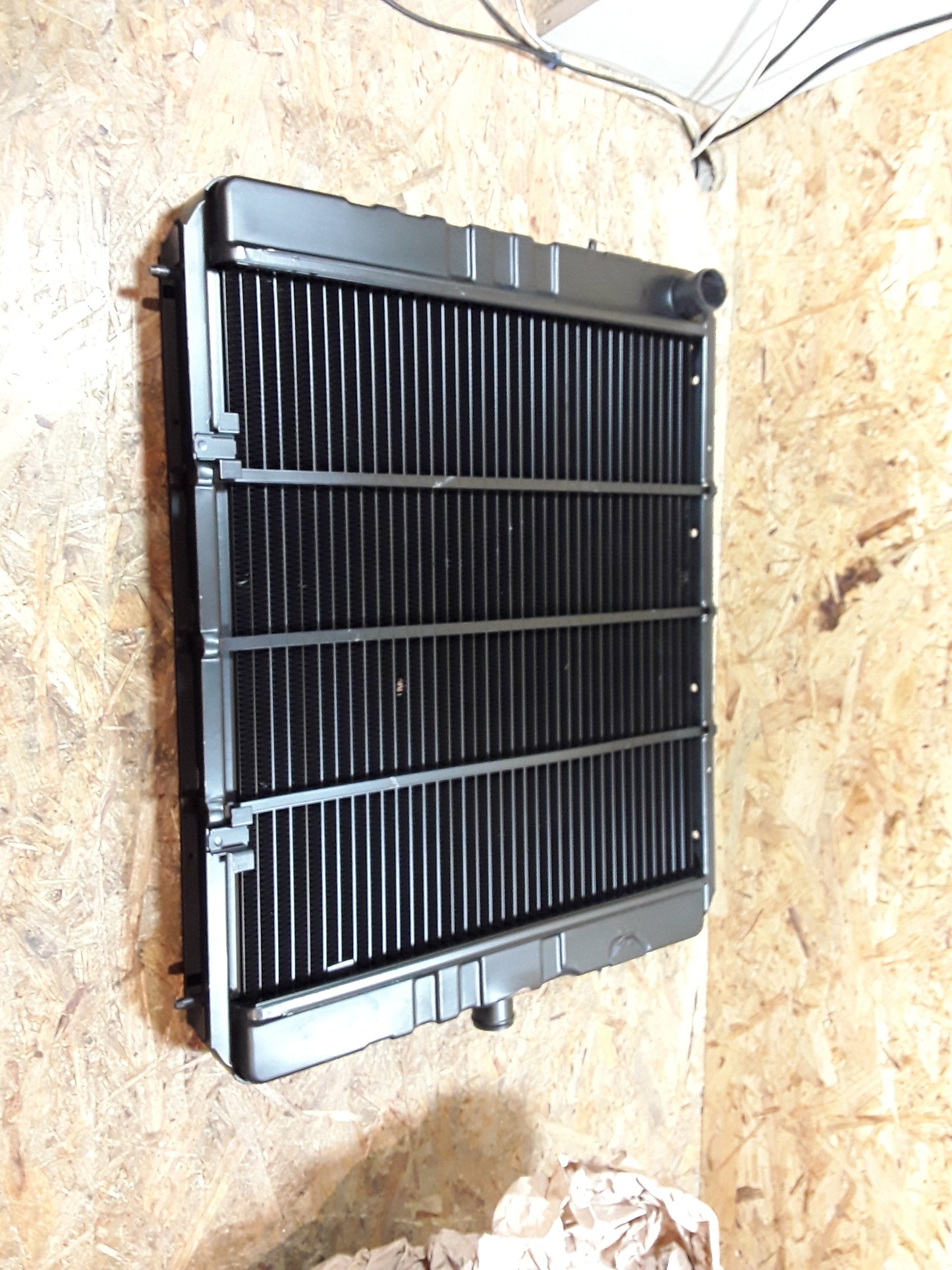 Rekord E 2,0E Automatik Kühler original GM Opel NEU