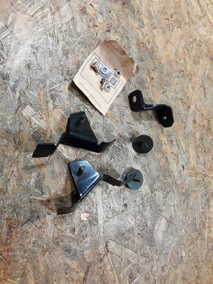 Manta B Befestigungssatz Stoßstange hinten original GM Opel NEU