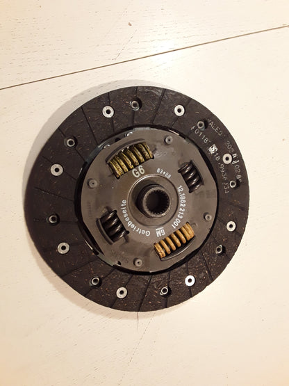 Ascona C Kadett E  Vectra A 1,6, 1,8, 2,0, 1,7D  Kupplungsscheibe original GM Opel NEU