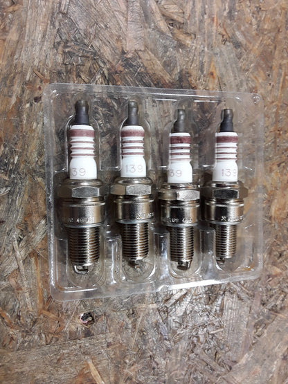 Ascona Corsa Kadett Manta Omega Rekord Vectra Zündkerzensatz à 4Stk. original GM Opel NEU