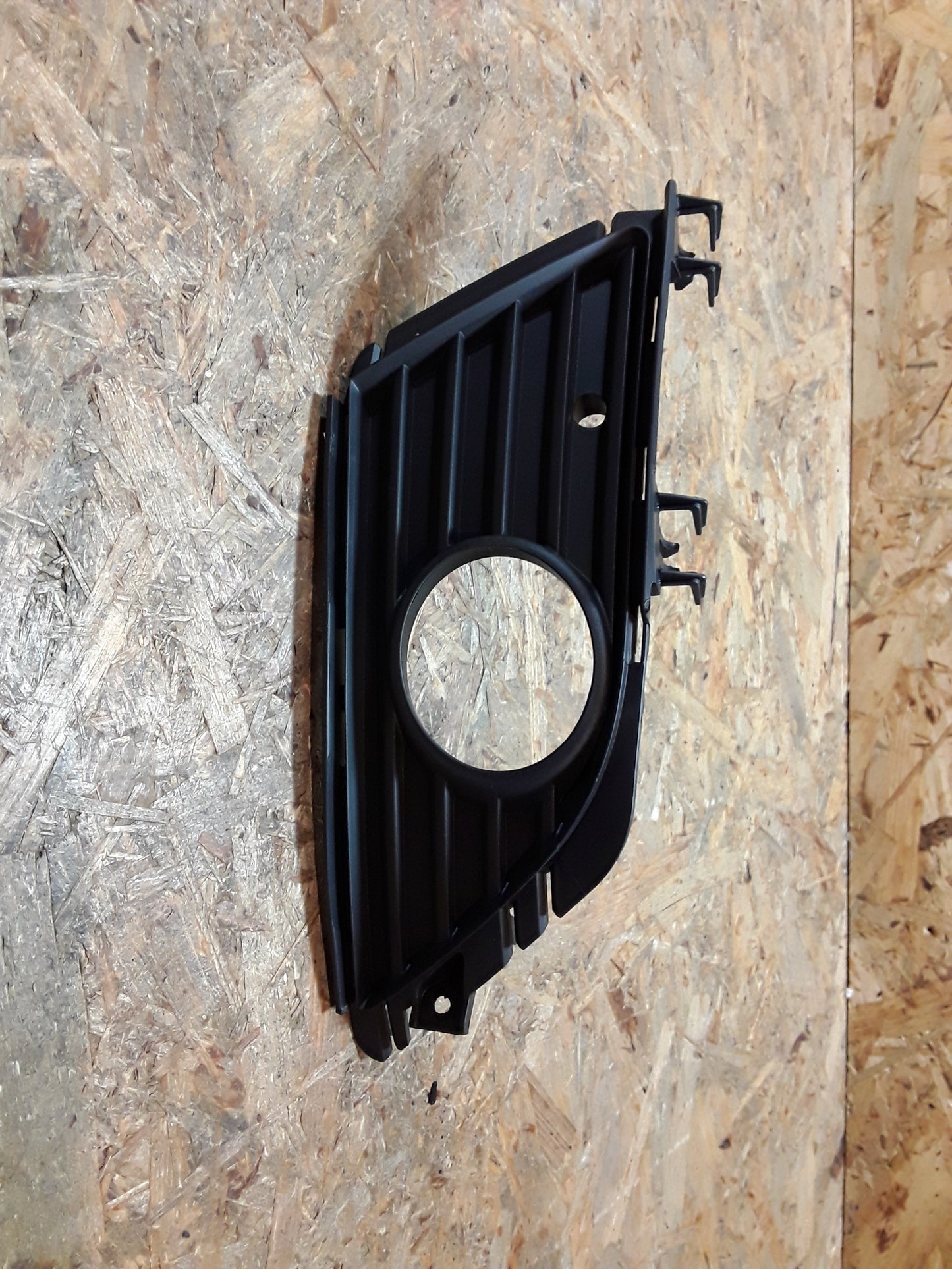 Corsa C Combo Einsatz Nebelscheinwerfer vorne rechts original GM Opel NEU