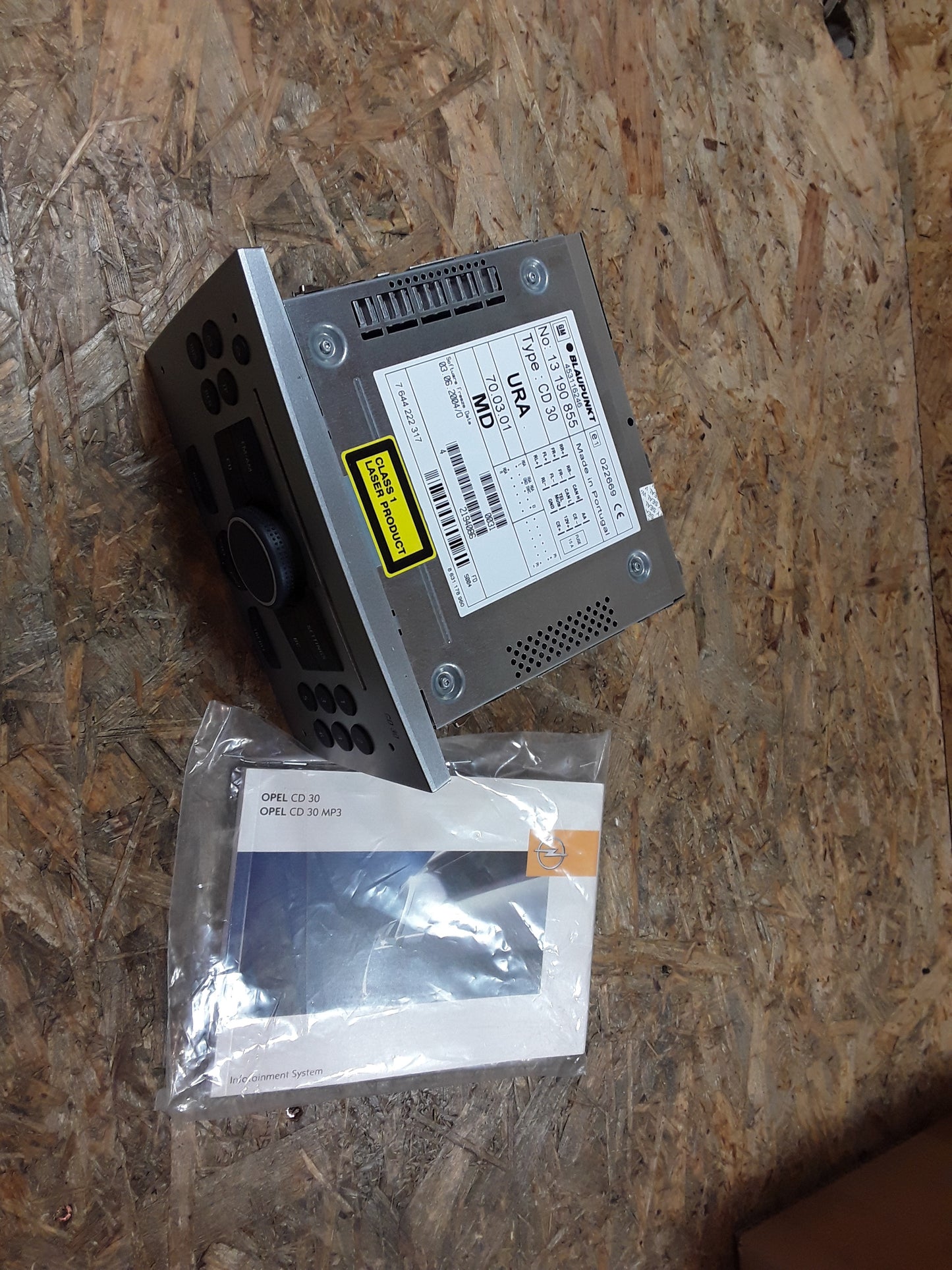 Corsa C Combo C Meriva A Tigra B  Autoradio CD 30 original GM Opel NEU