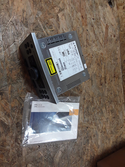 Corsa C Combo C Meriva A Tigra B  Autoradio CD 30 original GM Opel NEU