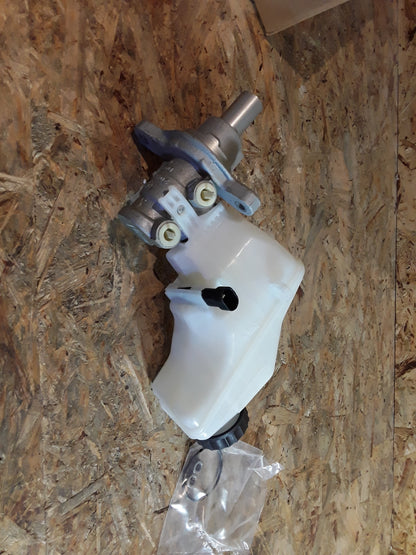 Corsa E Hauptbremszylinder original GM Opel NEU