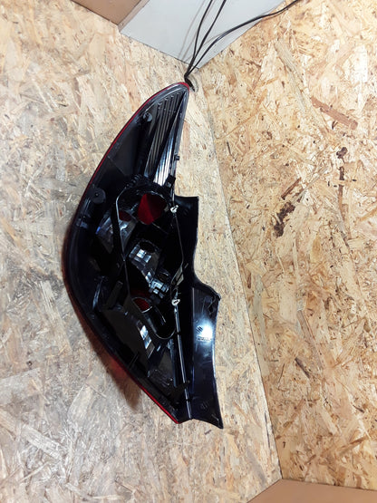 Corsa D Heckleuchte rechts original GM Opel NEU