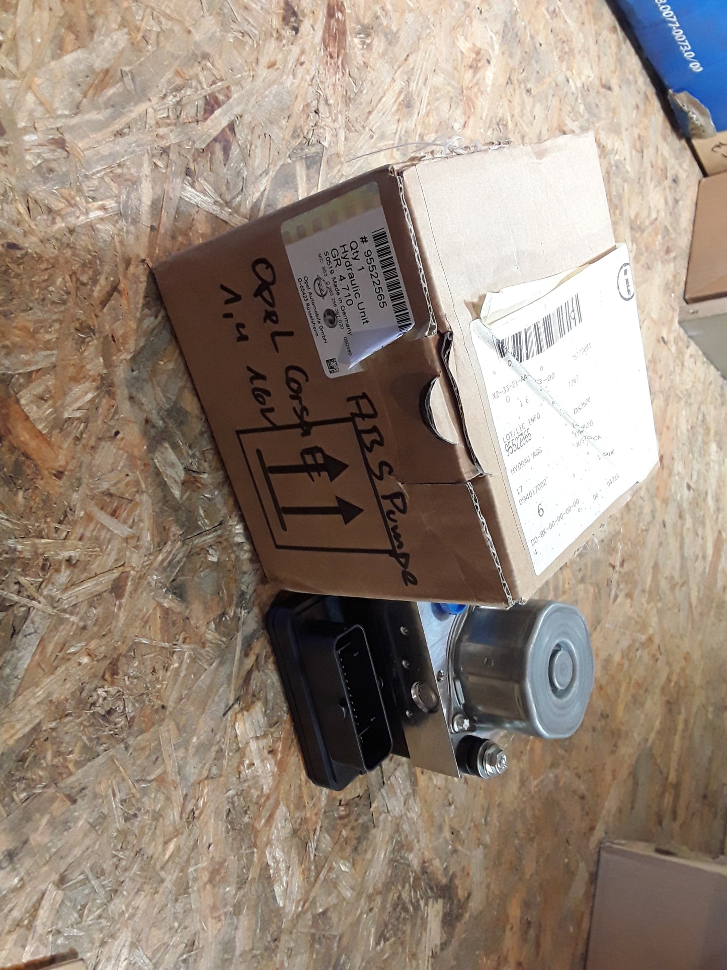 Corsa E 1,4 16V ABS Pumpe original GM Opel NEU