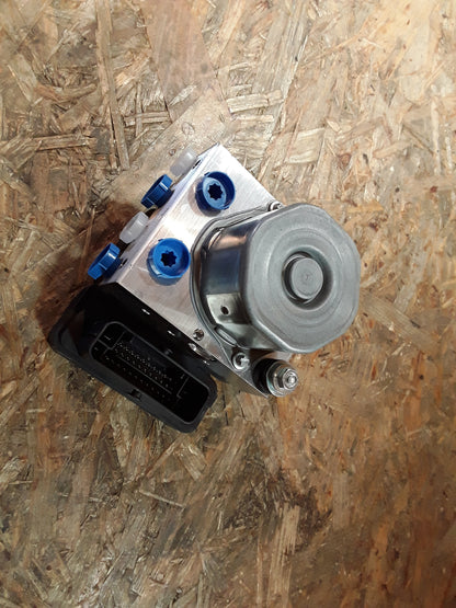Corsa E 1,4 16V ABS Pumpe original GM Opel NEU