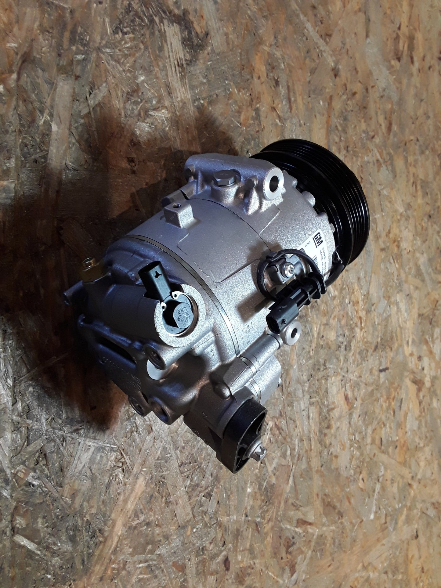 Astra J Cascada Meriva B Insignia Zafira C 1,4 Klimakompressor original GM Opel NEU
