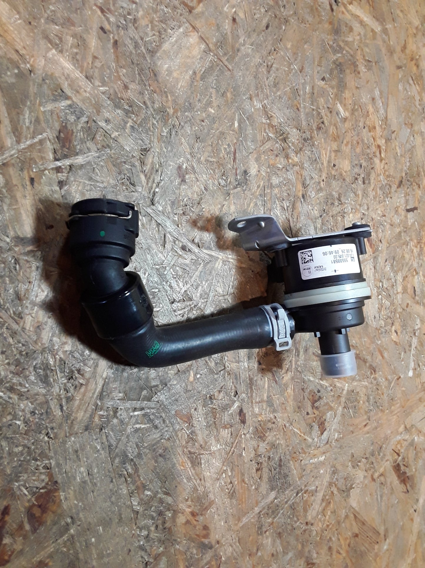 Astra J 1,6 Zusatzwasserpumpe original GM Opel NEU
