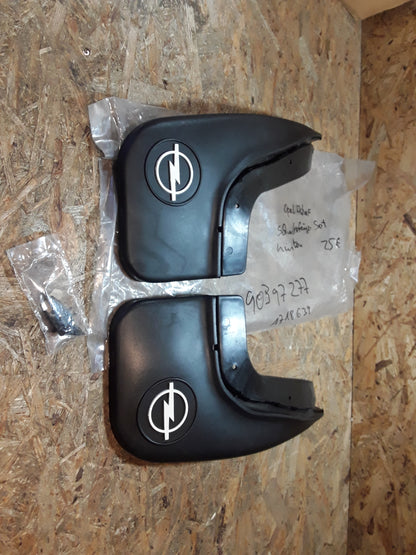 Astra F Schmutzfängersatz hinten original GM Opel NEU