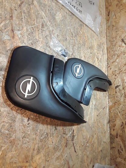Astra F Schmutzfängersatz hinten original GM Opel NEU