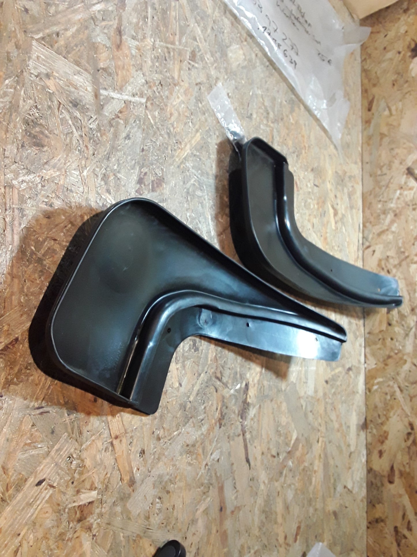Astra F Schmutzfängersatz hinten original GM Opel NEU