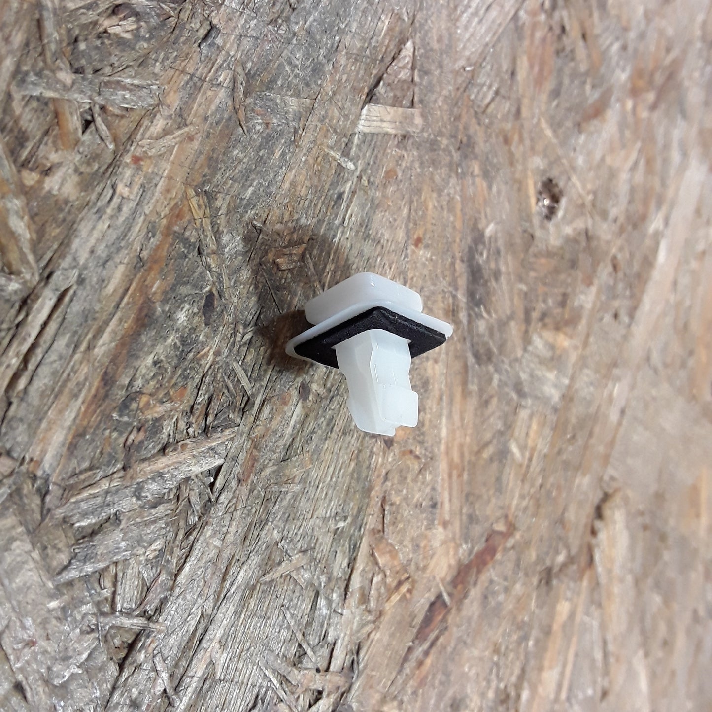 Antara Verkleidungsclip original GM Opel NEU