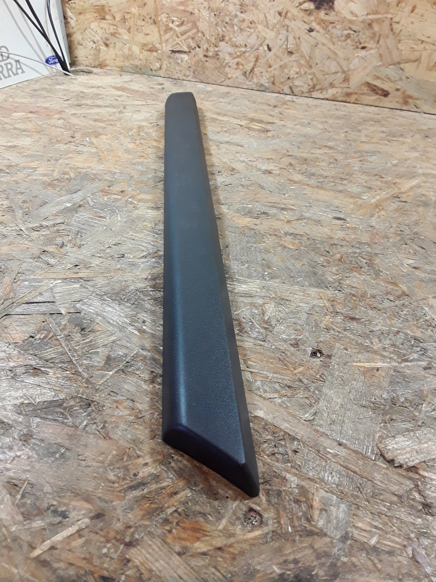 Omega A Seitenwand Schutzzierleiste hinten links original GM Opel NEU