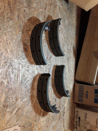 Kadett C Bremsbackensatz 1,6s, 1,9Em 2,0E, 2,0GT/E original AC DELCO NEU